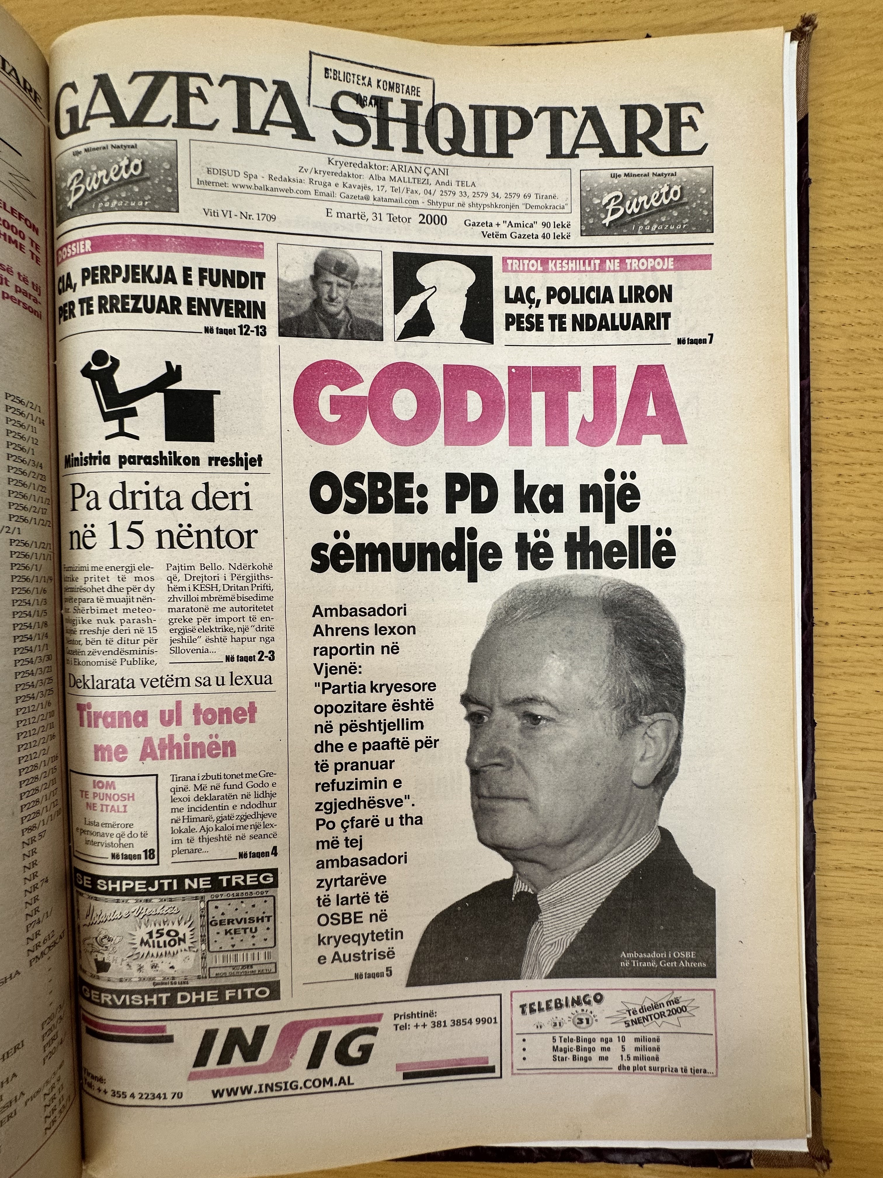 Gazeta Shqiptare 2000-10-31